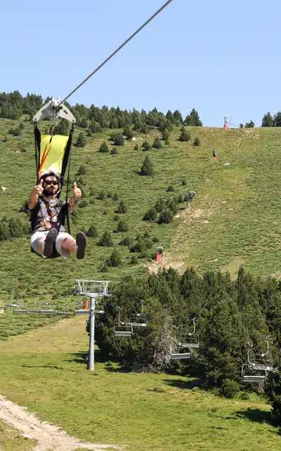 Draco’Sky Tyrolienne Géante Pyrénées 2000